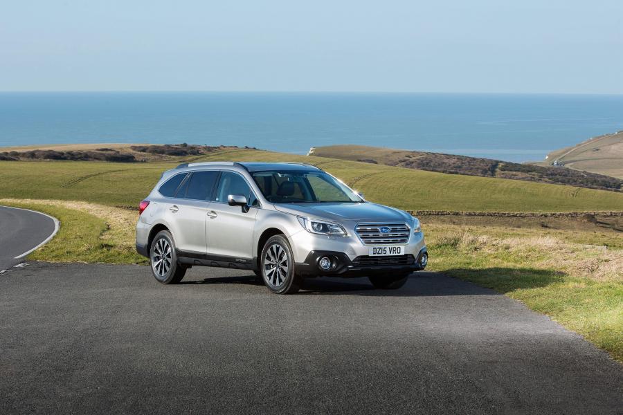  Subaru Outback 2.0D 2015 года  (UK) (фото 10 из 32)
